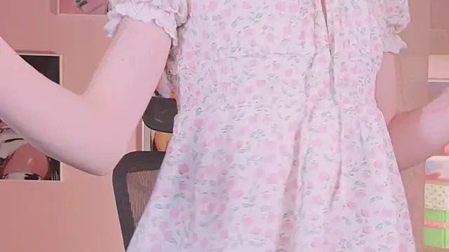 Snapshot of BarbieRichy chatting on 12.05.25 BarbieRichy online show from 12.05.25