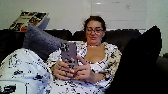 RubyyRosee online show from 11.09.25