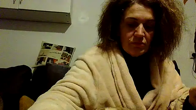 RubyyRosee online show from 11.22.25