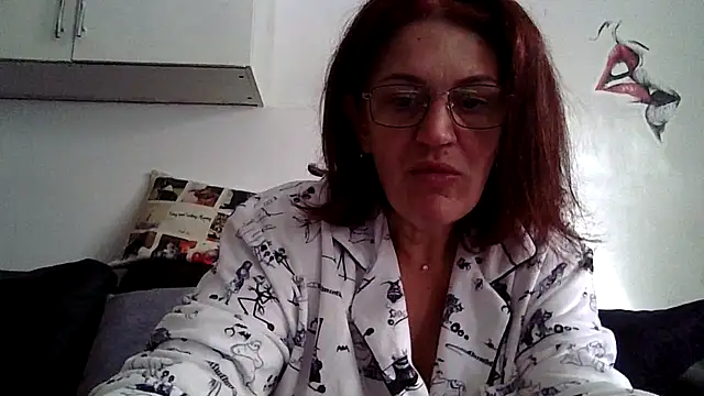 RubyyRosee online show from 04.14.26