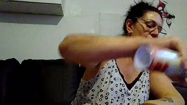 Snapshot of RubyyRosee chatting on 06.27.26 RubyyRosee online show from 06.27.26