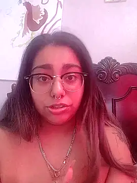 Snapshot of Lovelyrainn chatting on 11.09.25 Lovelyrainn online show from 11.09.25