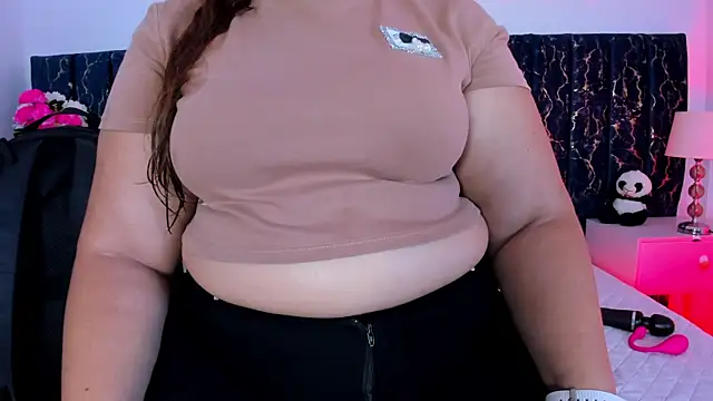 Snapshot of katte_landerr chatting on 07.10.26 katte landerr online show from 07.10.26