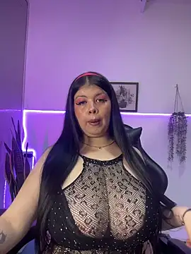 Snapshot of Angie_lynn chatting on 11.26.25 Angie lynn online show from 11.26.25