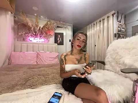 EvianaEvans online show from 02.21.26