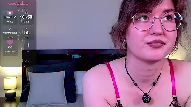 Snapshot of _AlexaFlowers_ chatting on 06.24.26 AlexaFlowers online show from 06.24.26