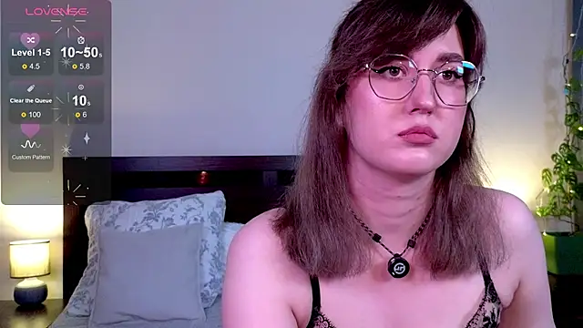 Snapshot of _AlexaFlowers_ chatting on 07.03.26 AlexaFlowers online show from 07.03.26