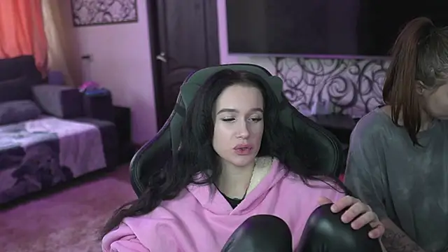 Snapshot of lis_silver chatting on 02.09.26 lis silver online show from 02.09.26