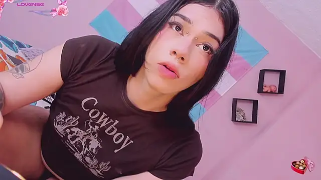 Snapshot of Melisa_Bunny69 chatting on 11.26.25 Melisa Bunny69 online show from 11.26.25