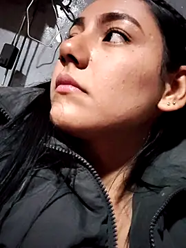 Megara 25 online show from 03.25.26