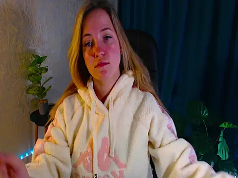 arlana klart online show from 10.06.25