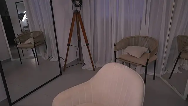 Carolart  online show from 09.10.25