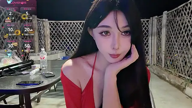 Snapshot of za-02605 chatting on 09.28.25 za-02605 online show from 09.28.25