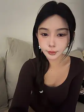 Snapshot of za-02605 chatting on 11.10.25 za-02605 online show from 11.10.25