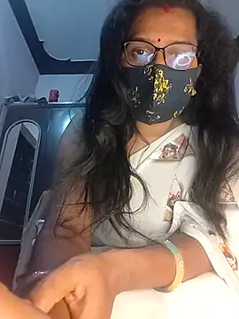 Snapshot of sexy_aaru chatting on 05.25.26 sexy aaru online show from 05.25.26