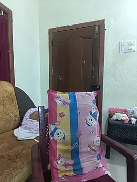 Snapshot of Tamil_Mithra chatting on 11.07.25 Tamil Mithra online show from 11.07.25