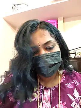 Snapshot of Tamil_Mithra chatting on 11.13.25 Tamil Mithra online show from 11.13.25