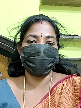 Snapshot of Tamil_Mithra chatting on 02.13.26 Tamil Mithra online show from 02.13.26