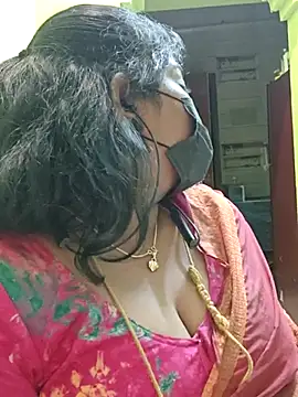 Snapshot of Tamil_Mithra chatting on 02.18.26 Tamil Mithra online show from 02.18.26