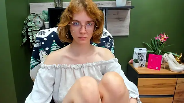 juicyPenny online show from 10.27.25