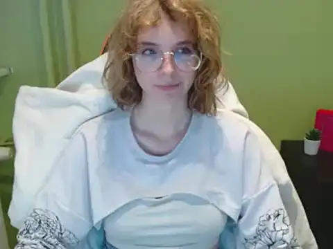 juicyPenny online show from 12.04.25