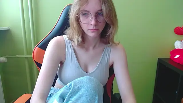 juicyPenny online show from 04.15.26