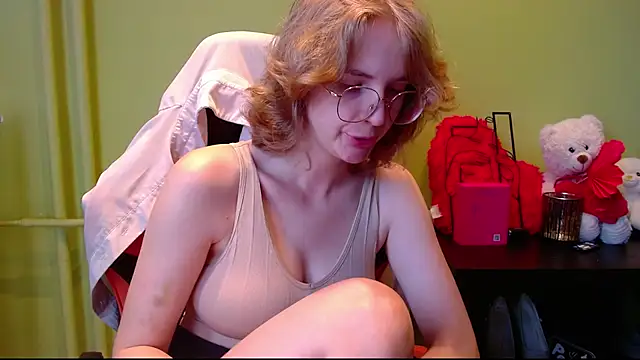 Snapshot of juicyPenny chatting on 07.18.26 juicyPenny online show from 07.18.26