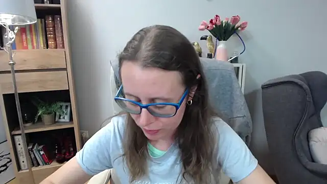 Snapshot of sweetxLizzy chatting on 05.25.26 sweetxLizzy online show from 05.25.26