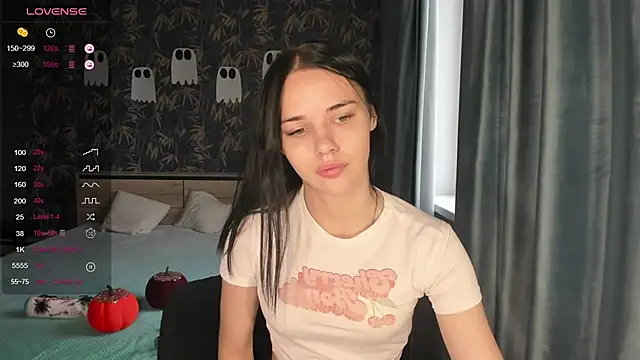 Kseni a online show from 10.29.25