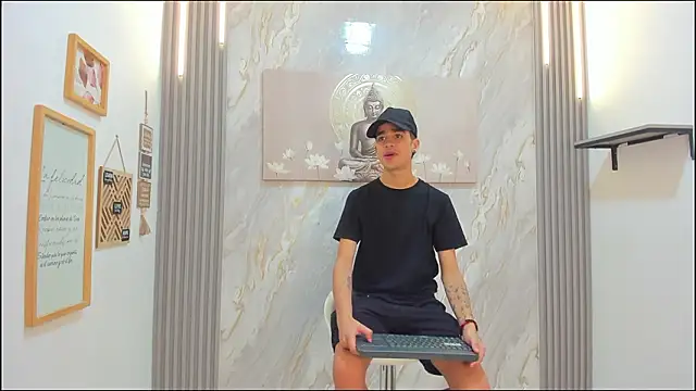 TWINKS BOYS1 online show from 01.15.26