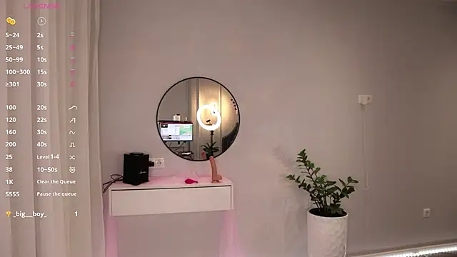 Katherinepinke online show from 04.18.26