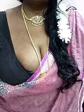 Snapshot of shobini chatting on 09.19.25 shobini online show from 09.19.25