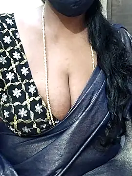 Snapshot of shobini chatting on 11.13.25 shobini online show from 11.13.25