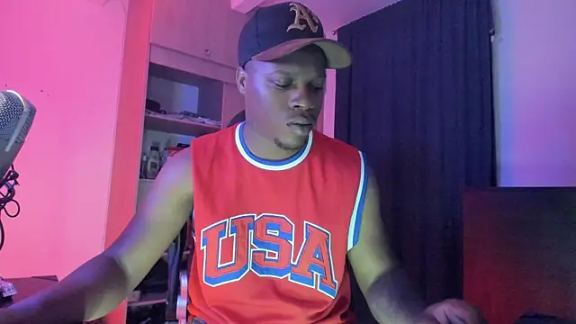 Snapshot of CorvisXnc0012 chatting on 10.05.25 CorvisXnc0012 online show from 10.05.25