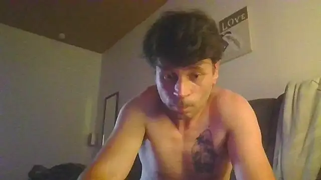 Snapshot of PascalHot87 chatting on 06.17.26 PascalHot87 online show from 06.17.26