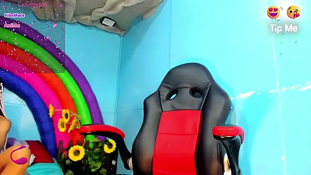 Dahlia Moss online show from 01.13.26