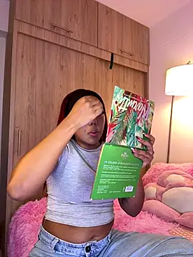  Zahara  online show from 12.22.25