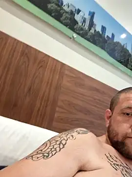 Snapshot of Nawtyboy97 chatting on 10.22.25 Nawtyboy97 online show from 10.22.25