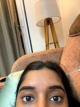 Snapshot of desitease chatting on 11.14.25 desitease online show from 11.14.25