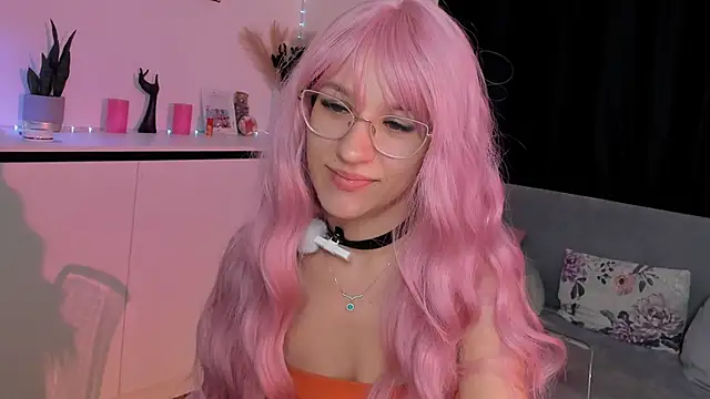 Snapshot of EvaBllake chatting on 10.04.25 EvaBllake online show from 10.04.25