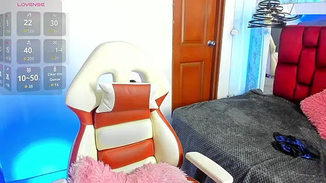 Sheilly brown online show from 10.18.25