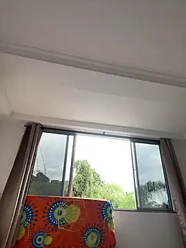 JuanitaMore01 online show from 10.09.25