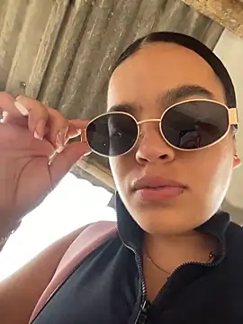 JuanitaMore01 online show from 03.01.26