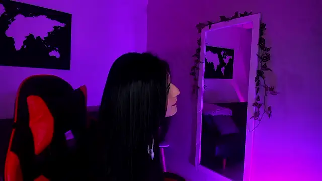 ZoeValencia1 online show from 02.18.26