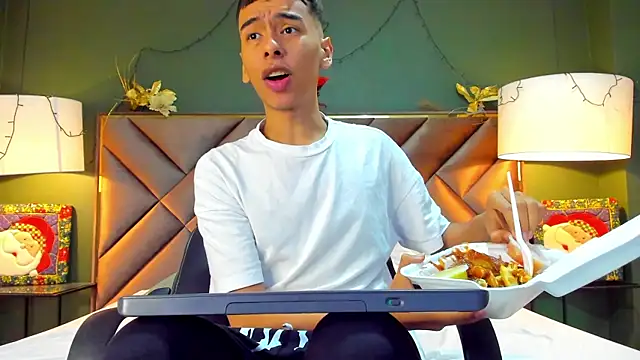 Aiden Royce online show from 12.23.25