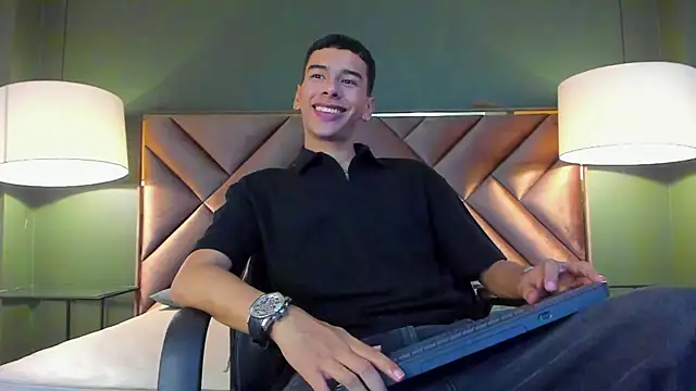 Aiden Royce online show from 01.08.26