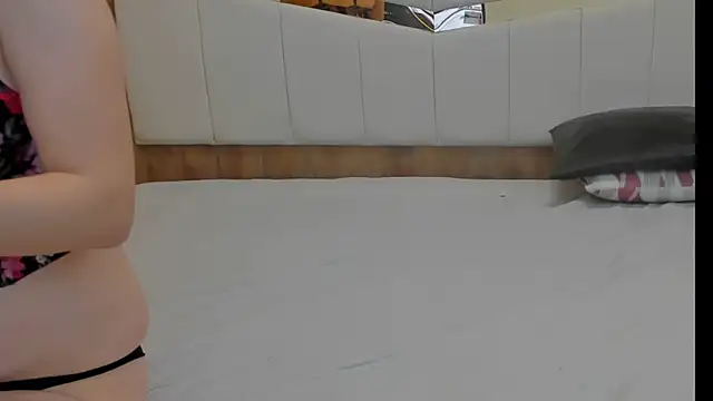 MimiXo99 online show from 10.06.25