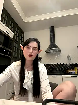 Snapshot of MilanaDayLi chatting on 12.03.25 MilanaDayLi online show from 12.03.25