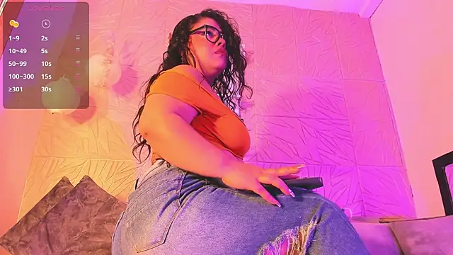 Snapshot of DestinySins chatting on 10.09.25 DestinySins online show from 10.09.25