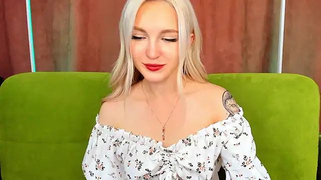 LisaFoxyMe online show from 10.08.25